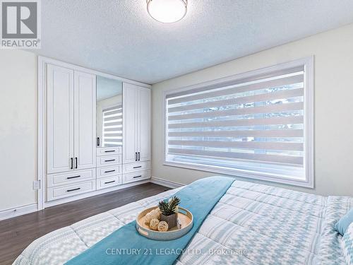 392 Wilson Drive, Milton, ON - Indoor Photo Showing Bedroom