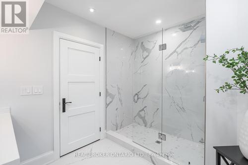 106 Ballacaine Drive, Toronto, ON - Indoor Photo Showing Bathroom