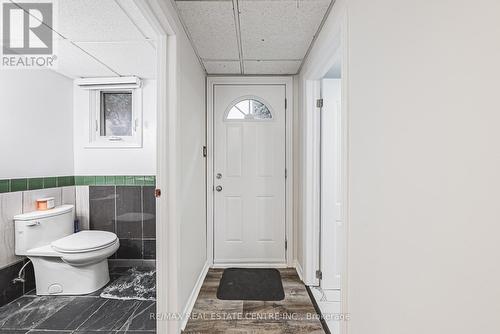 267 Erb Street E, Waterloo, ON - Indoor Photo Showing Bathroom