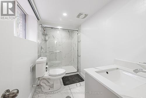 267 Erb Street E, Waterloo, ON - Indoor Photo Showing Bathroom