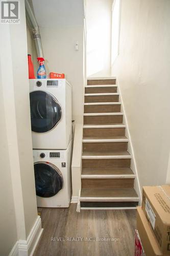 282 Darling Street, Brantford, ON - Indoor Photo Showing Laundry Room