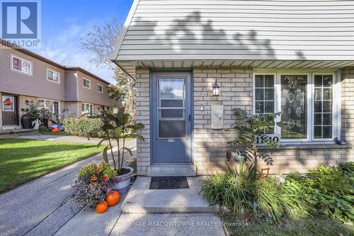 11 - 1110 Garth Street, Hamilton, ON - Outdoor