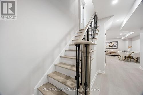 50 English Oak Drive, Richmond Hill, ON - Indoor Photo Showing Other Room