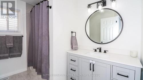 99 Churchland Drive, Barrie, ON - Indoor Photo Showing Bathroom