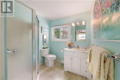 300-302 Isobel Lane, Lanark, ON - Indoor Photo Showing Bathroom