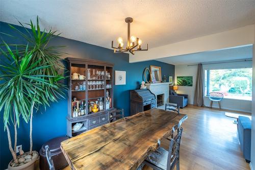 138 Walden Crescent, Penticton, BC - Indoor Photo Showing Dining Room