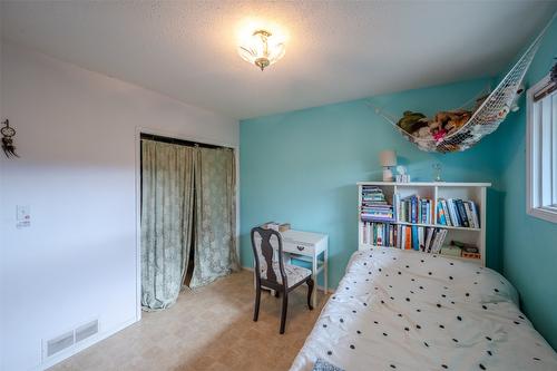 138 Walden Crescent, Penticton, BC - Indoor Photo Showing Bedroom