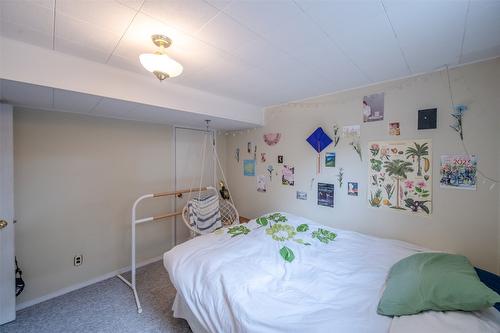 138 Walden Crescent, Penticton, BC - Indoor Photo Showing Bedroom