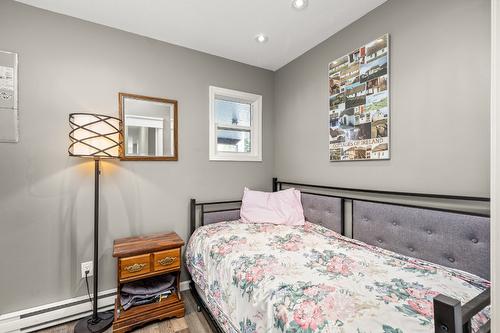 B-3758 Wetton Road, West Kelowna, BC - Indoor Photo Showing Bedroom