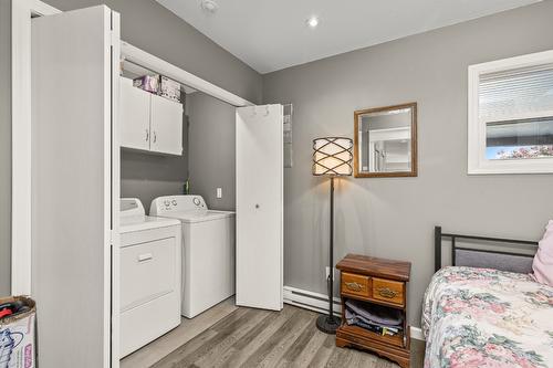 B-3758 Wetton Road, West Kelowna, BC - Indoor Photo Showing Laundry Room