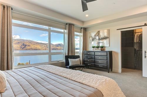 5991 Princess Street, Peachland, BC - Indoor Photo Showing Bedroom