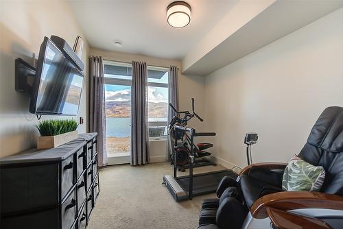 5991 Princess Street, Peachland, BC - Indoor Photo Showing Gym Room