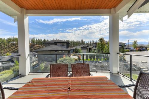 279 Upper Canyon Drive, Kelowna, BC - Outdoor With Exterior