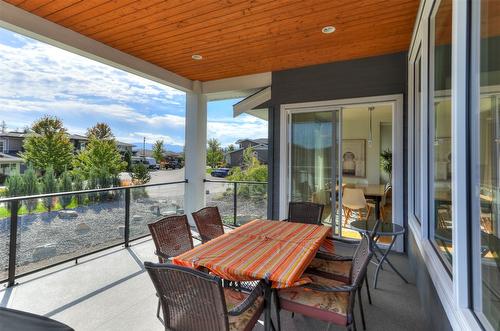 279 Upper Canyon Drive, Kelowna, BC - Outdoor With Exterior