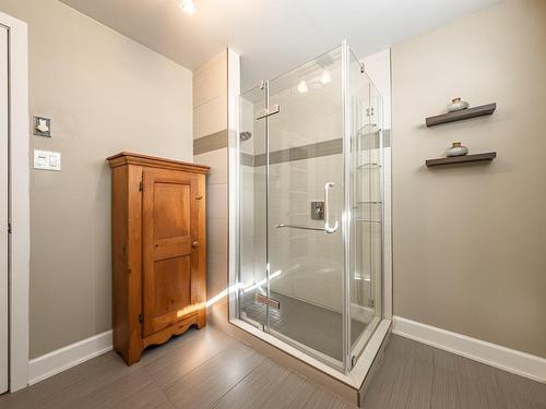 Salle de bains - 156 Rue Jean-De Fonblanche, Carignan, QC - Indoor Photo Showing Bathroom