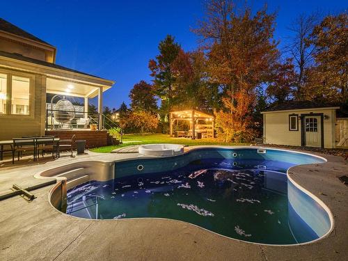 Piscine - 156 Rue Jean-De Fonblanche, Carignan, QC - Outdoor With In Ground Pool