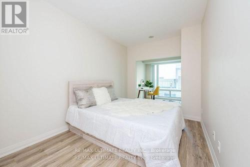 202 - 1121 Bay Street, Toronto, ON - Indoor Photo Showing Bedroom