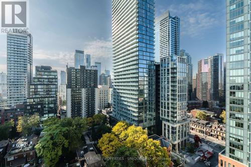 1802 - 30 Gloucester Street, Toronto, ON - Outdoor With Facade