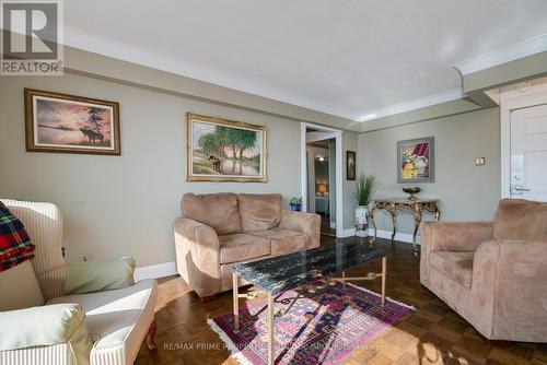 1802 - 30 Gloucester Street, Toronto, ON - Indoor Photo Showing Living Room