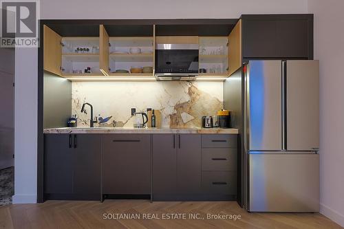 1810 - 55 Bremner Boulevard, Toronto, ON - Indoor Photo Showing Kitchen