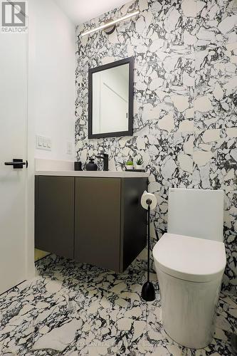 1810 - 55 Bremner Boulevard, Toronto, ON - Indoor Photo Showing Bathroom