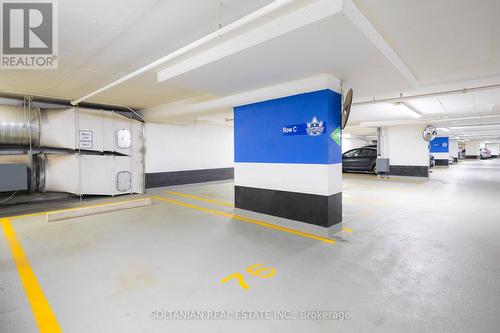 1510 - 55 Bremner Boulevard, Toronto, ON - Indoor Photo Showing Garage