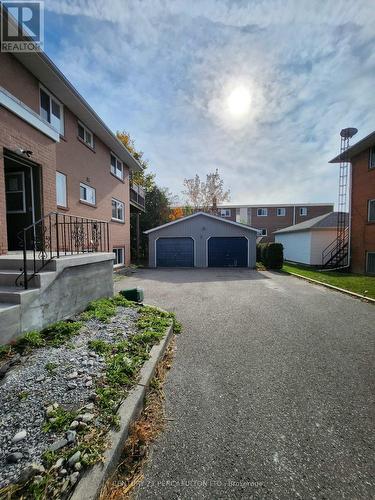 Lower - 507 Colborne Street W, Whitby, ON - Outdoor