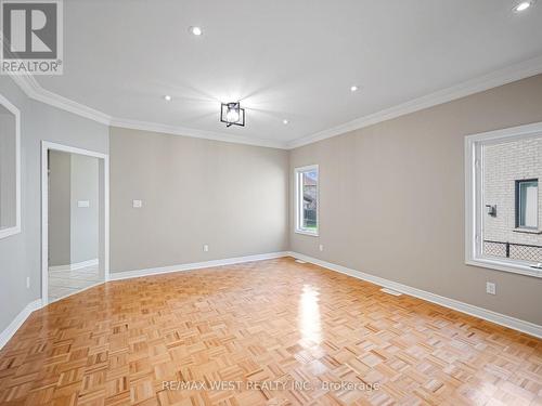 90 Archbury Circle, Caledon, ON - Indoor Photo Showing Other Room