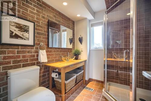 4 - 75 Maple Avenue S, Mississauga, ON - Indoor Photo Showing Bathroom