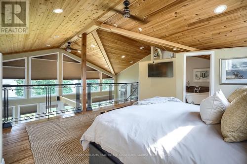 4 - 75 Maple Avenue S, Mississauga, ON - Indoor Photo Showing Bedroom