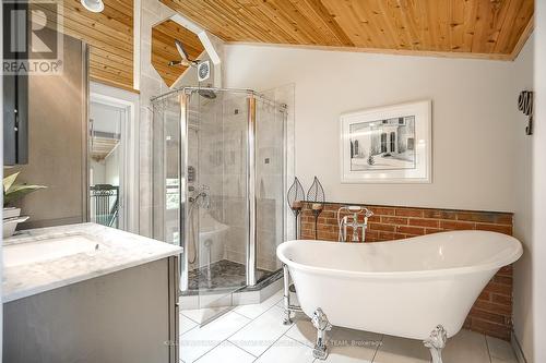 4 - 75 Maple Avenue S, Mississauga, ON - Indoor Photo Showing Bathroom