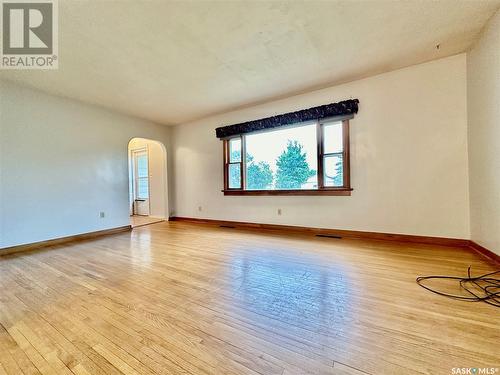 302 4Th Avenue, Aberdeen, SK - Indoor Photo Showing Other Room