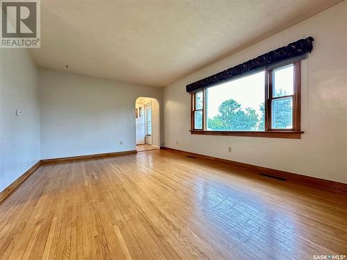 302 4Th Avenue, Aberdeen, SK - Indoor Photo Showing Other Room