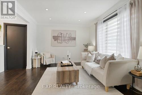 667 Wickens Avenue, Burlington (Lasalle), ON - Indoor Photo Showing Living Room