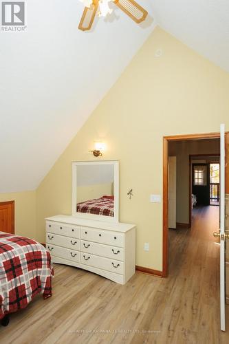 14 Bayview Drive, Kawartha Lakes (Coboconk), ON - Indoor Photo Showing Bedroom