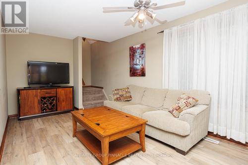 14 Bayview Drive, Kawartha Lakes (Coboconk), ON - Indoor Photo Showing Living Room