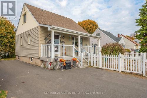 758 Gillespie Avenue, Peterborough (Otonabee), ON - Outdoor With Deck Patio Veranda