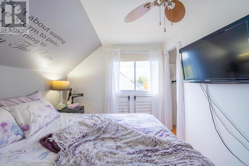 758 Gillespie Avenue, Peterborough (Otonabee), ON - Indoor Photo Showing Bedroom