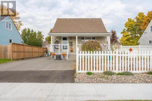 758 Gillespie Avenue, Peterborough (Otonabee), ON - Outdoor With Deck Patio Veranda