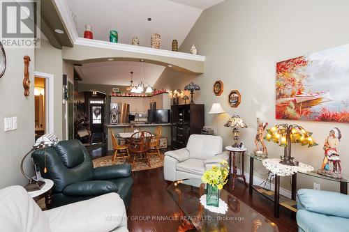 23 Chadwin Drive, Kawartha Lakes (Lindsay), ON - Indoor Photo Showing Living Room