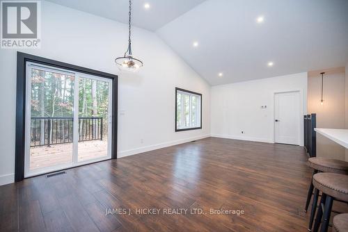 33 Hammond Court, Deep River, ON - Indoor Photo Showing Other Room