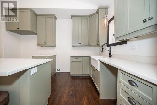 33 Hammond Court, Deep River, ON - Indoor Photo Showing Kitchen