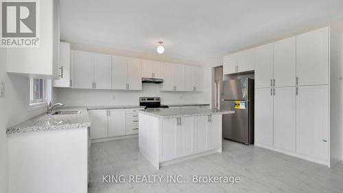 1691 Corsal Court, Innisfil, ON - Indoor Photo Showing Kitchen