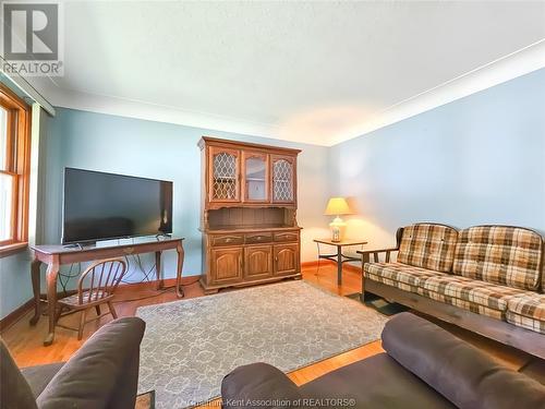 23 Coverdale Street, Chatham, ON - Indoor Photo Showing Other Room