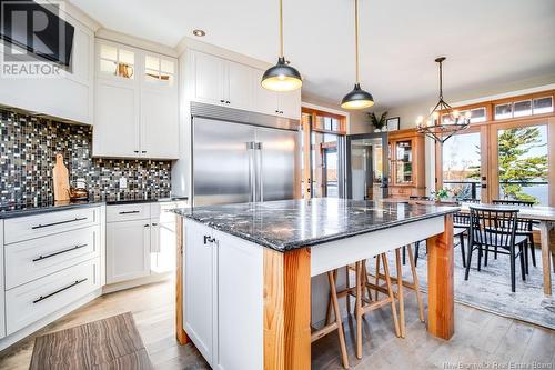 12 Saint Charles Court, Upper Kingsclear, NB - Indoor Photo Showing Kitchen With Upgraded Kitchen