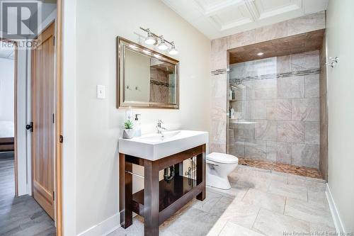 12 Saint Charles Court, Upper Kingsclear, NB - Indoor Photo Showing Bathroom