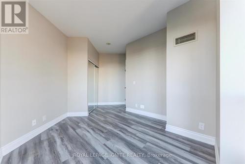 402 - 3939 Duke Of York Boulevard, Mississauga, ON - Indoor Photo Showing Other Room