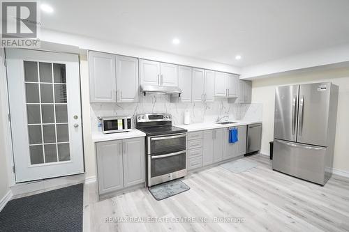 46 Lakefield Road, Brampton, ON - Indoor Photo Showing Kitchen