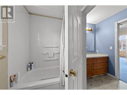 2116 Young Avenue, Kamloops, BC - Indoor Photo Showing Bathroom