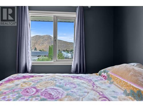 2116 Young Avenue, Kamloops, BC - Indoor Photo Showing Bedroom